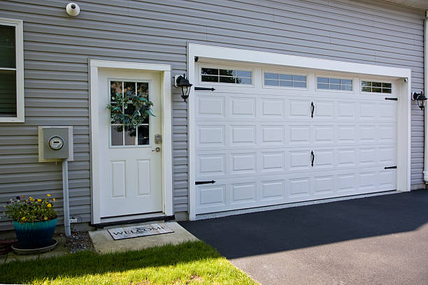 24/7 Emergency Garage Door Panel Replacement experts in Midway, UT